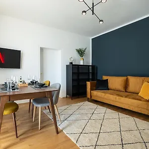  Appartement Bright Stylish With A Huge Terrace In A Location