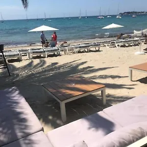 Roc Vue Grand T3 Face A La Avec Parking Appartement Bandol