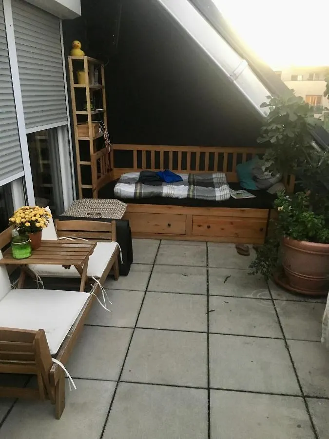 Dachgeschosswohnung Mit Kostenlosem Parkplatz Und Internet! Wiedeń 0*,  Austria