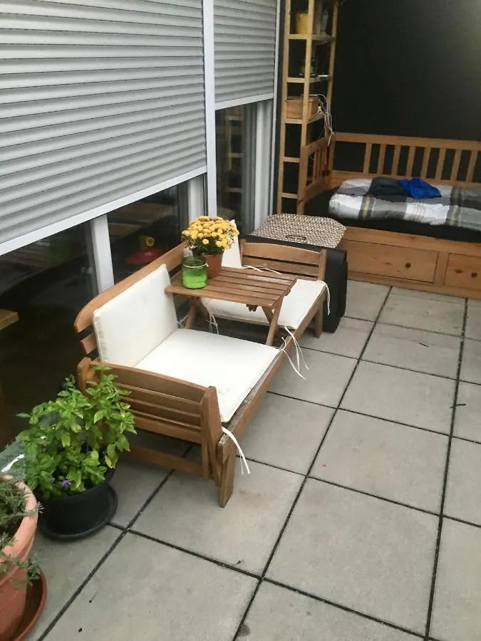 Apartament Dachgeschosswohnung Mit Kostenlosem Parkplatz Und Internet! Viena Austria